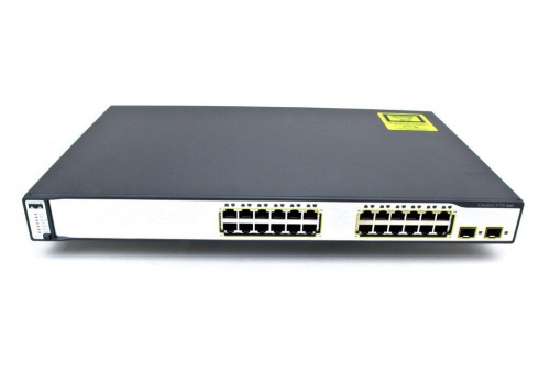 Cisco WS-C3750-24TS-S вид спереди